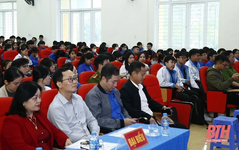 “Phiên tòa giả định” tuyên truyền pháp luật về phòng, chống bạo lực học đường cho học sinh, sinh viên