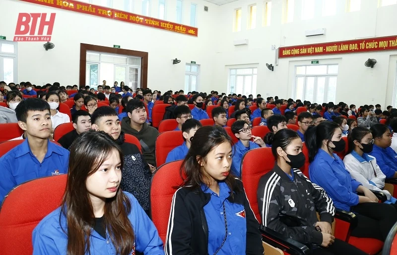 “Phiên tòa giả định” tuyên truyền pháp luật về phòng, chống bạo lực học đường cho học sinh, sinh viên