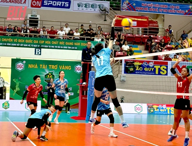 Xi măng Long Sơn Thanh Hóa ngược dòng giành chiến thắng trận ra quân giai đoạn II Giải VĐQG 2024