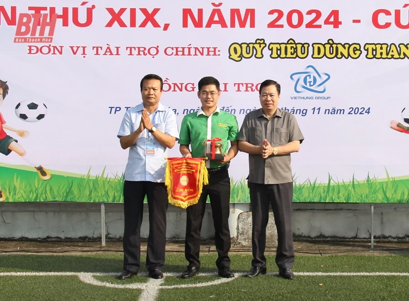 Khai mạc Giải bóng đá Nhi đồng TP Thanh Hóa lần thứ XIX - Cúp FLBC năm 2024
