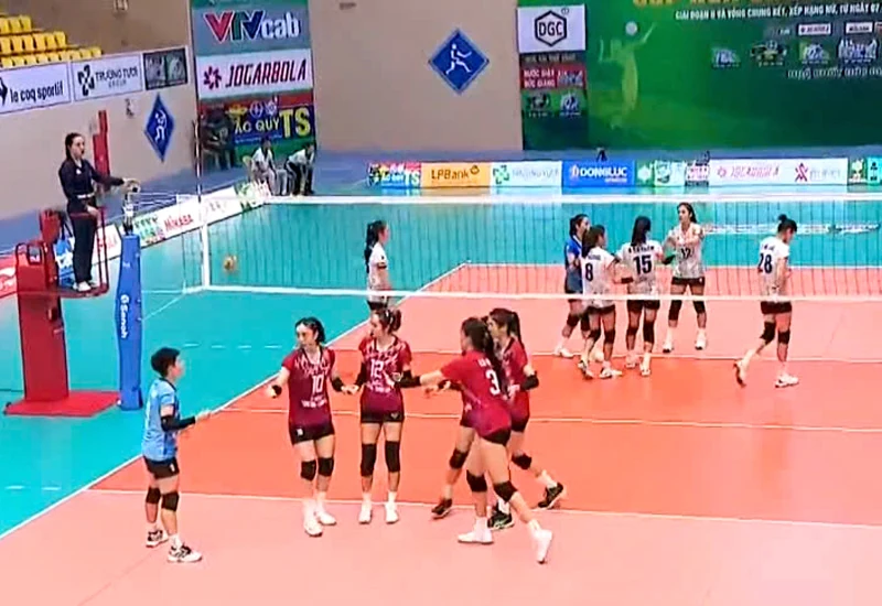 Ngoại binh Liu Yanhan tỏa sáng giúp Xi măng Long Sơn Thanh Hóa vươn lên ngôi đầu