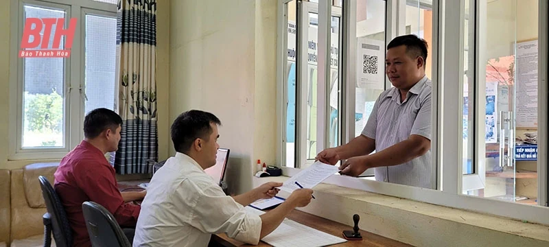 Hiệu quả mô hình “Chính quyền thân thiện, vì Nhân dân phục vụ” ở Quan Sơn