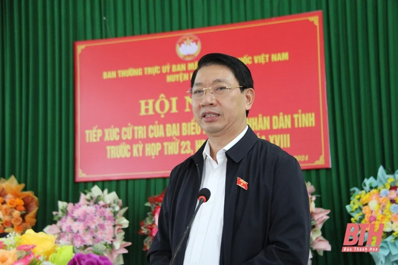 Phó Chủ tịch UBND tỉnh Lê Đức Giang tiếp xúc cử tri huyện Hậu Lộc