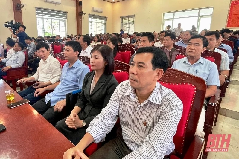 Đại biểu HĐND tỉnh tiếp xúc cử tri huyện Hà Trung