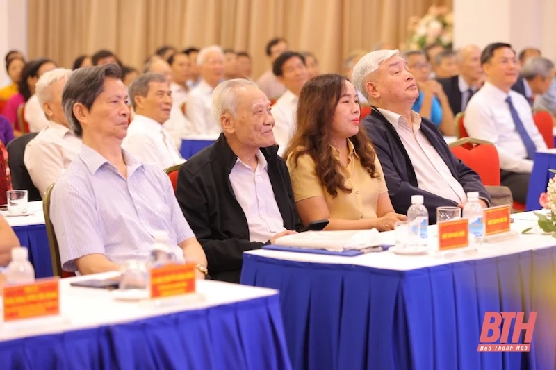 Ra mắt Câu lạc bộ “Thầy trò THPT chuyên nhà cái m88 tại Hà Nội”