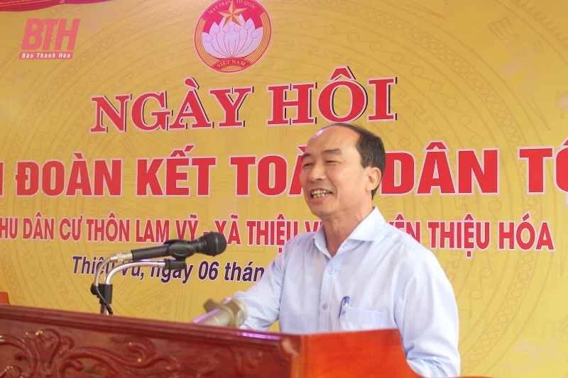Phó Chủ tịch Thường trực HĐND tỉnh Lê Tiến Lam dự Ngày hội Đại đoàn kết toàn dân tộc tại khu dân cư thôn Lam Vỹ