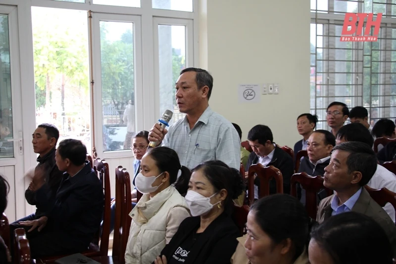 Cử tri huyện Nga Sơn kiến nghị việc di dân, tái định cư khu vực ngoài đê sông Hoạt