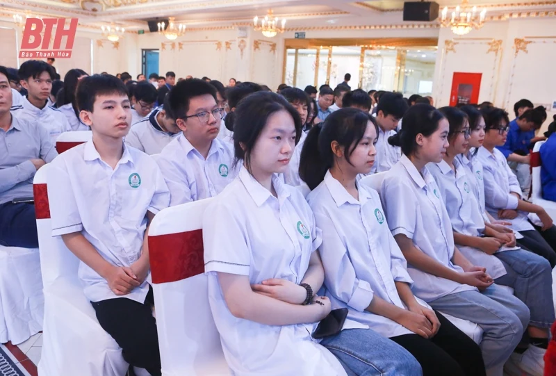 Truyền thông “Không giao xe cho người không đủ điều kiện điều khiển phương tiện giao thông”