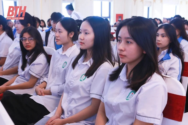 Truyền thông “Không giao xe cho người không đủ điều kiện điều khiển phương tiện giao thông”