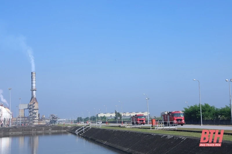 Diễn tập phương án chữa cháy và cứu nạn cứu hộ tại Nhà máy Lọc hóa dầu Nghi Sơn