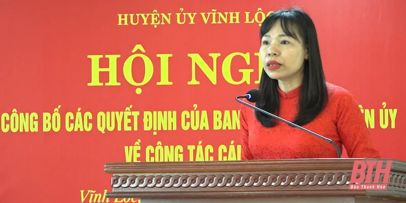 Huyện Vĩnh Lộc công bố các quyết định về công tác cán bộ