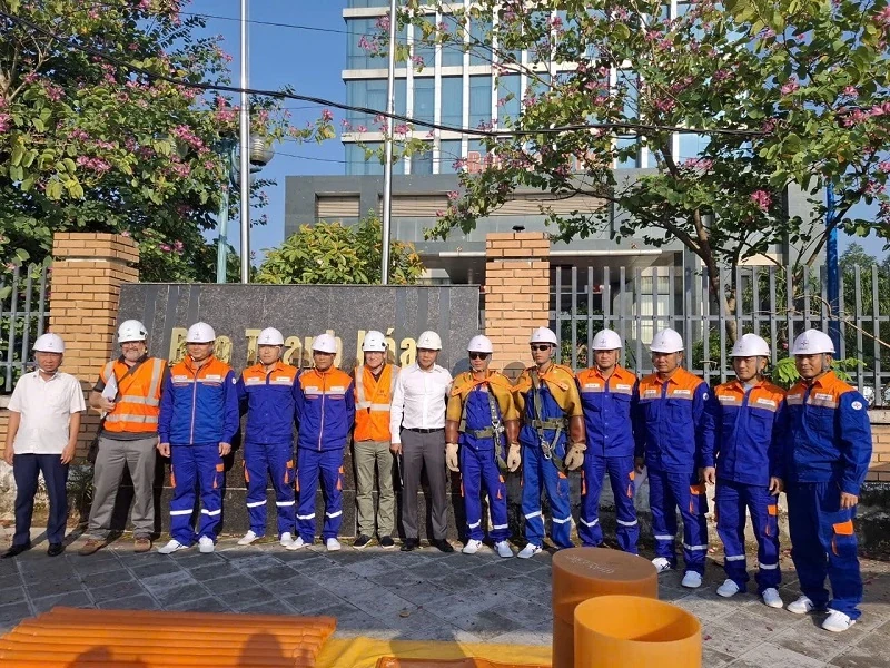 Nâng cao kiến thức, kỹ năng nghiệp vụ trong công tác thi công hotline trung thế