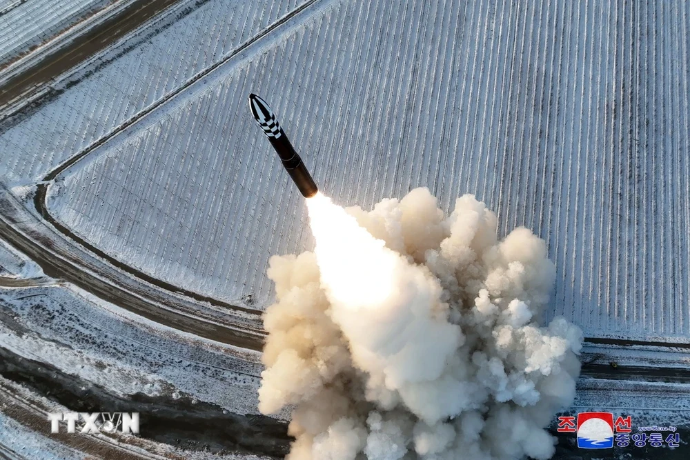 Lãnh đạo Triều dang nhap m88 Kim Jong Un kêu gọi phát triển vũ khí tối tân