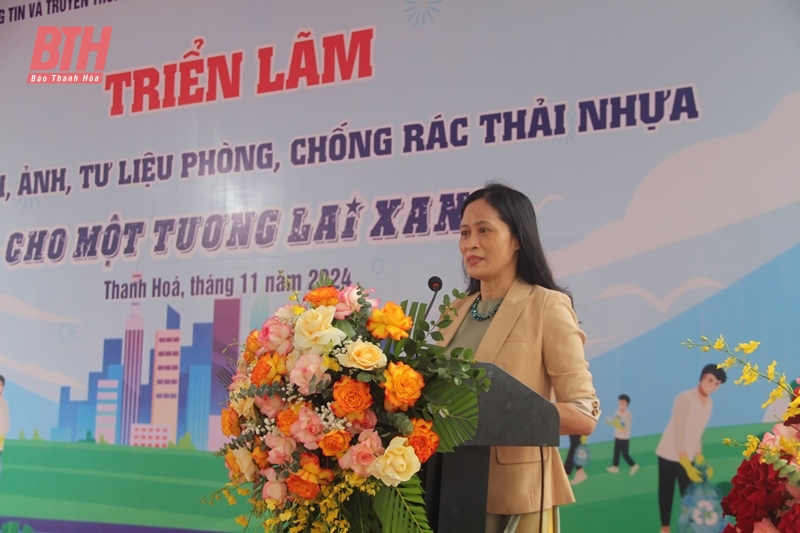 Khai mạc “Triển lãm tranh ảnh, tư liệu tuyên truyền phòng, chống rác thải nhựa năm 2024”