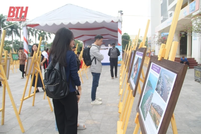 Khai mạc “Triển lãm tranh ảnh, tư liệu tuyên truyền phòng, chống rác thải vao m88 năm 2024”