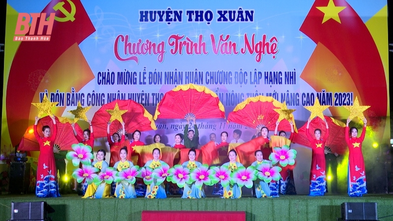 Chương trình văn nghệ chào mừng Thọ Xuân đón nhận Quyết định công nhận huyện Nông thôn mới nâng cao