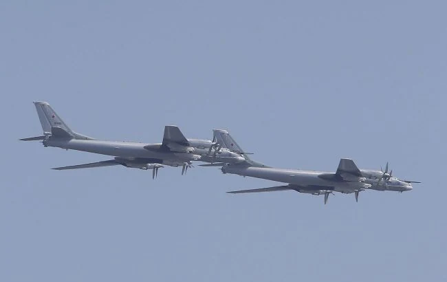 Nga tấn công ồ ạt, máy bay ném bom Tu-95MS xuất kích