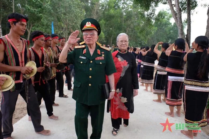 Vĩnh biệt Trung tướng Khuất Duy Tiến