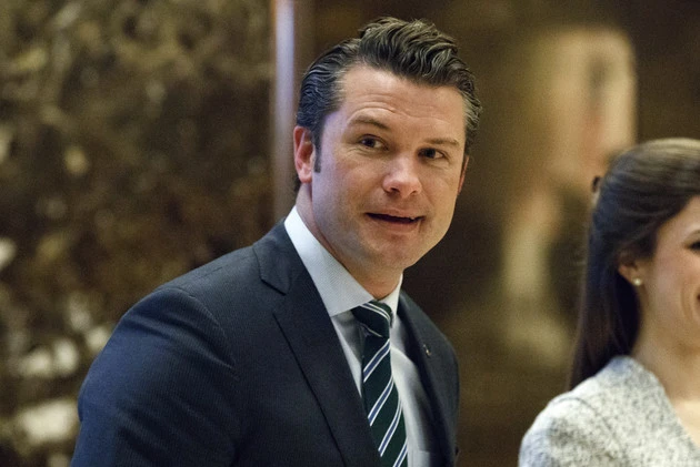 Ông Donald Trump bảo vệ ứng viên Bộ trưởng Quốc phòng Pete Hegseth