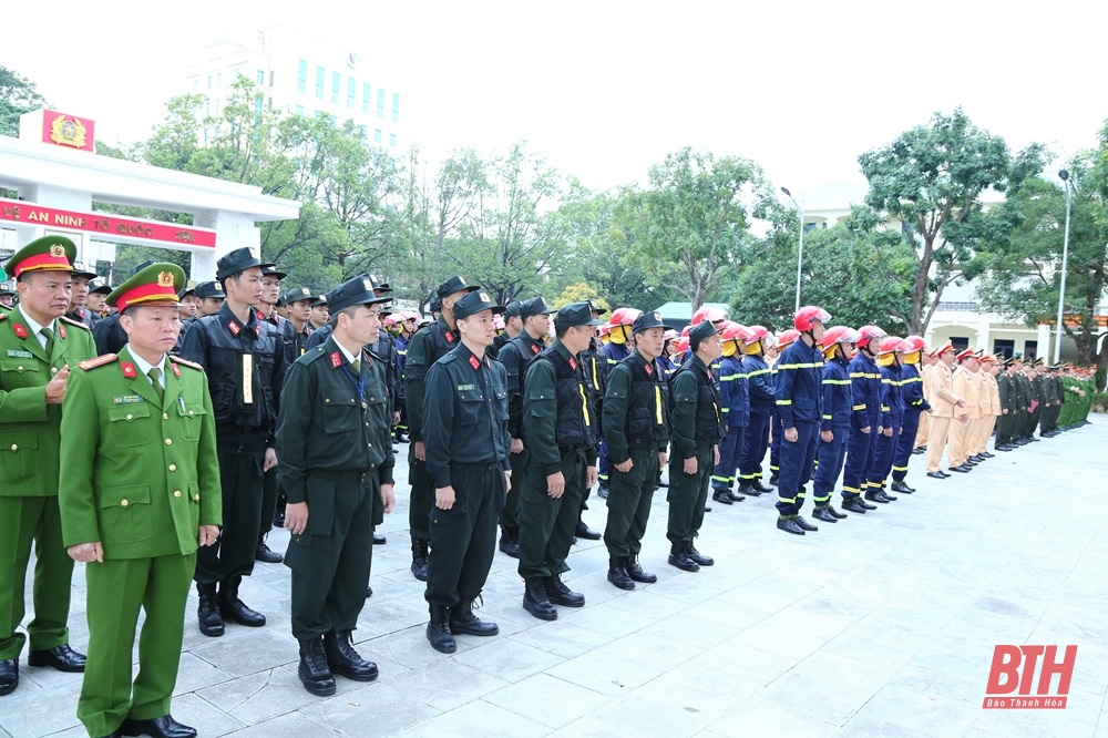 Công an Thanh Hóa ra quân tấn công, trấn áp tội phạm, bảo đảm ANTT Tết Nguyên đán Ất Tỵ 2025