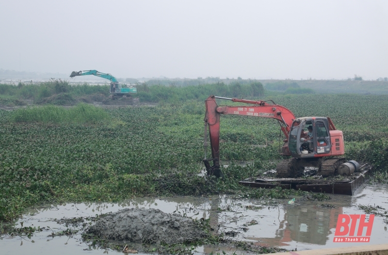 Phấn đấu nạo vét hơn 1,2 triệu m3 kênh mương thủy lợi mùa khô trước 31/12/2024