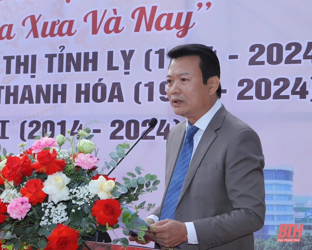Khai mạc trưng bày ảnh và giới thiệu sách ảnh “Thành phố kèo nhà cái m88 xưa và nay”