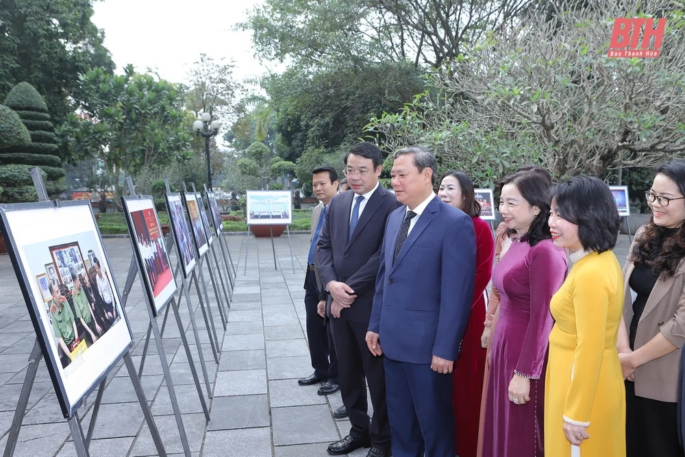 Khai mạc trưng bày ảnh và giới thiệu sách ảnh “Thành phố kèo nhà cái m88 xưa và nay”