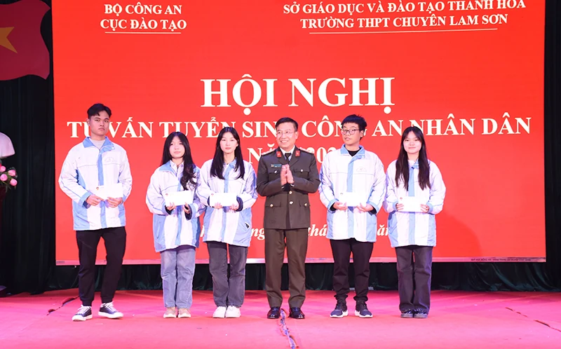 Cục Đào tạo Bộ Công an tổ chức Chương trình tư vấn tuyển sinh CAND năm 2025 tại Thanh Hóa