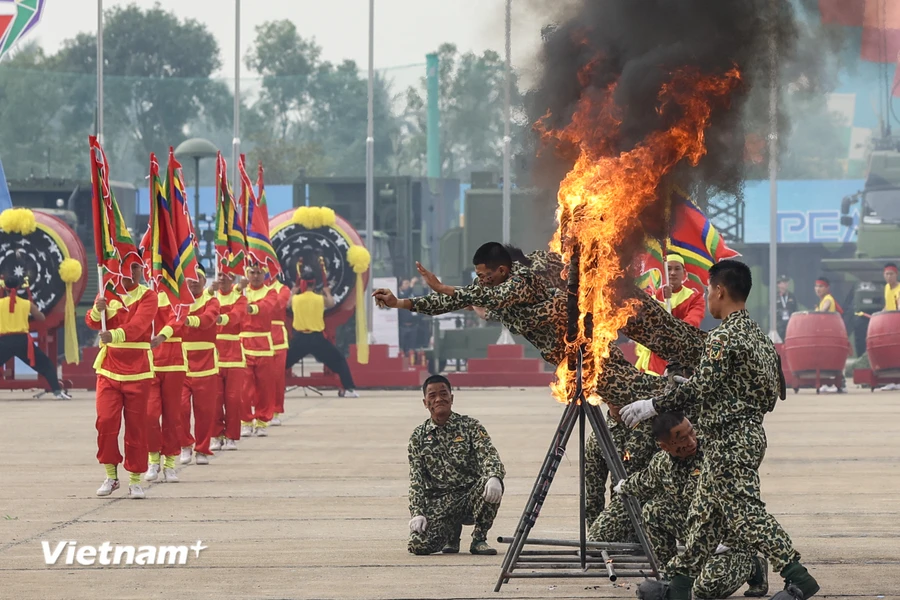 Mãn nhãn tổng duyệt Lễ khai mạc Triển lãm Quốc phòng Quốc tế Việt Nam 2024