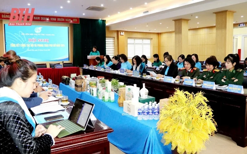 Phát huy vai trò của phụ nữ trong tham gia xây dựng Đảng và hệ thống chính trị