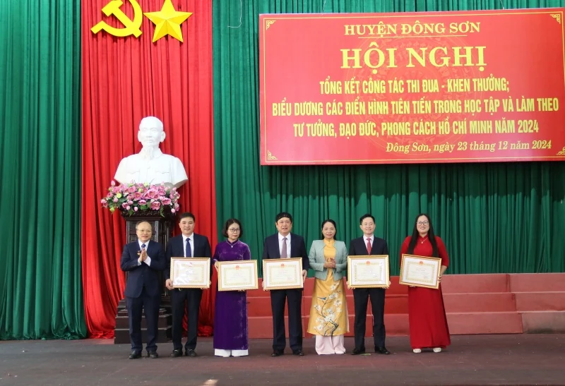 Huyện Đông Sơn: 30/30 chỉ tiêu chủ yếu hoàn thành và hoàn thành vượt mức