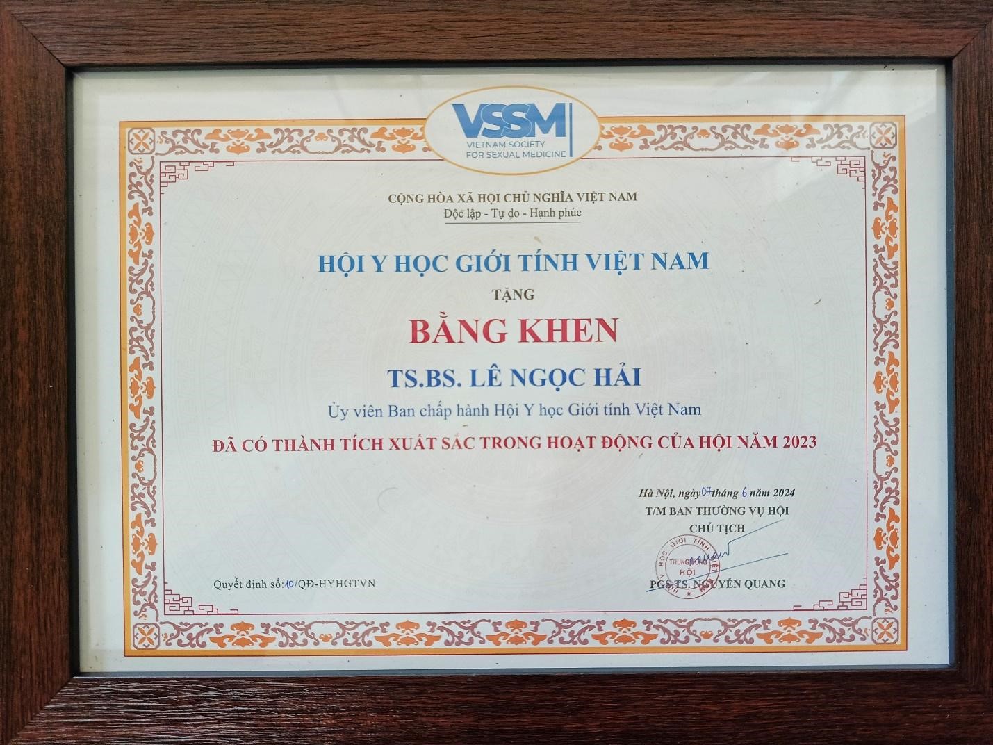 Phòng khám Nam Khoa Hải Ngoại (Thanh Hóa) khẳng định chuyên môn, trình độ uy tín