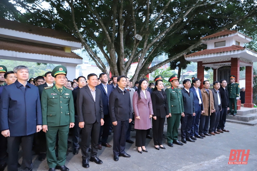 Bí thư Tỉnh ủy Nguyễn Doãn Anh kiểm tra tình hình sản xuất, đời sống Nhân dân; động viên cán bộ, chiến sĩ tuyến biên giới huyện Quan Sơn