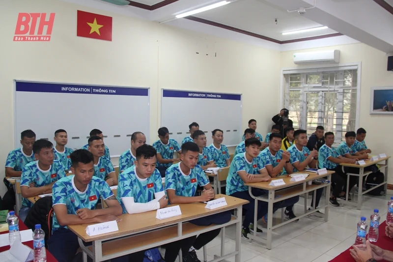 Khai giảng khóa đào tạo HLV bóng đá chứng chỉ C/AFC/VFF