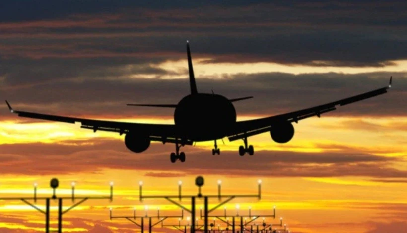 Ba Lan cấm máy bay chở Quốc hội Slovakia qua không phận tới Nga