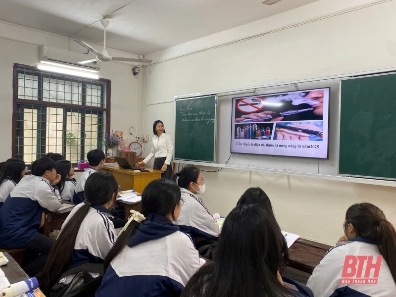 Sau lệnh cấm, vẫn không khó để mua thuốc lá điện tử