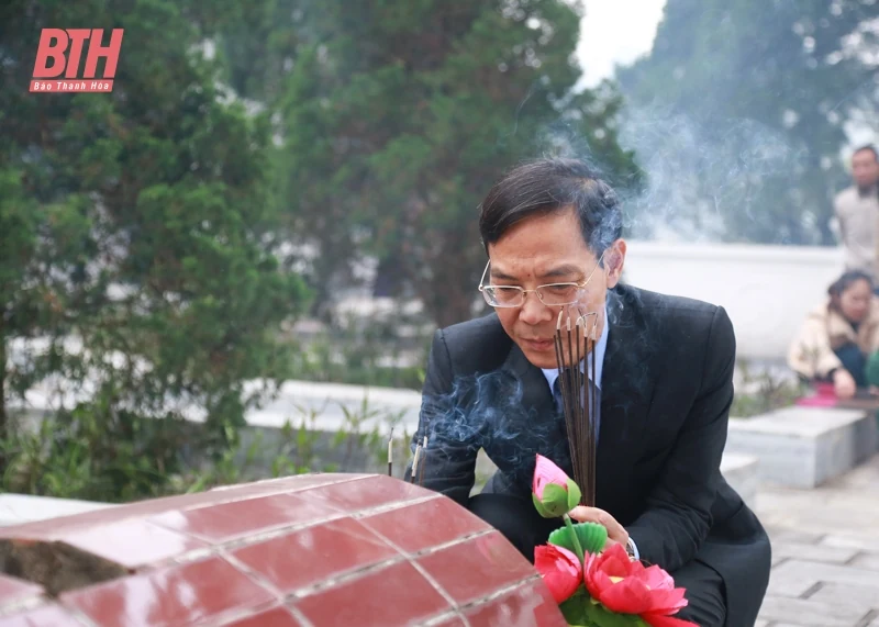 Phó Chủ tịch UBND tỉnh Đầu Thanh Tùng kiểm tra sản xuất, đời sống Nhân dân huyện Như Xuân