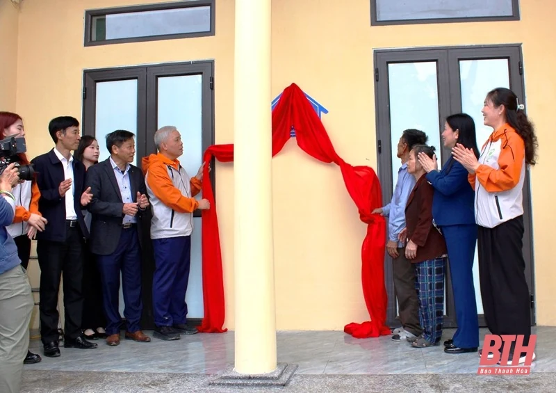Quỹ kết nối yêu thương - lan tỏa vao m88 ái khánh thành nhà ở cho hộ nghèo