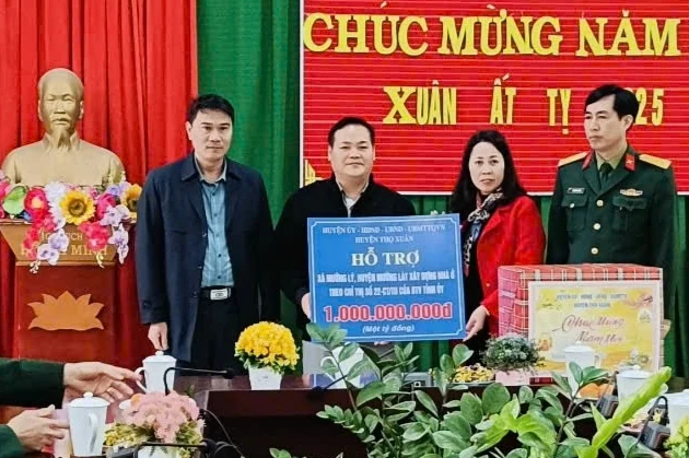 Thọ Xuân: Hỗ trợ 2 tỷ đồng xây dựng nhà ở cho hộ nghèo ở huyện Ngọc Lặc và xã Mường Lý