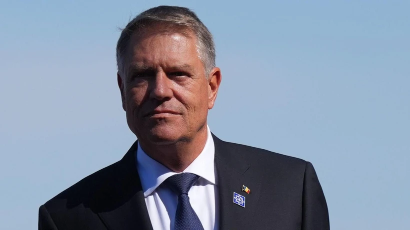 Tổng thống Romania K. Iohannis tuyên bố từ chức