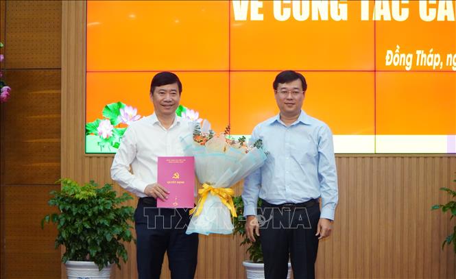 Tinh gọn bộ máy: Cần nhiều tấm gương mở đường