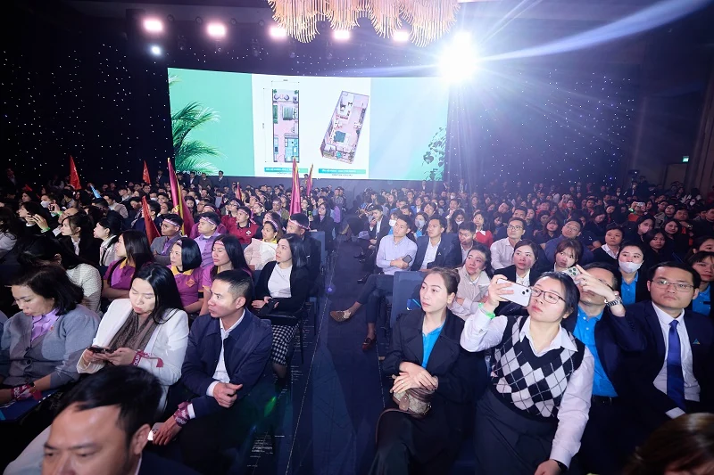 Hàng nghìn sales khuấy động lễ ra quân khởi động dự án Sun Group tại Cát Bà