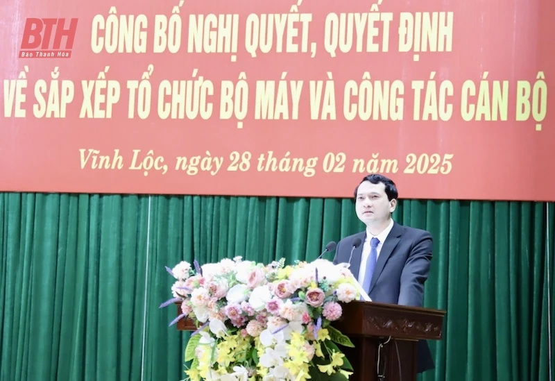 Vĩnh Lộc công bố các nghị quyết, quyết định về sắp xếp tổ chức bộ máy và công tác cán bộ 