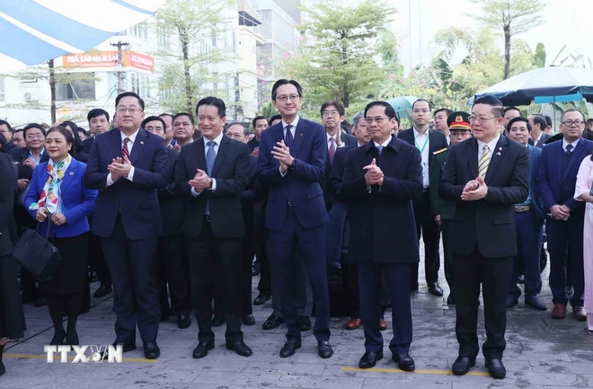 Khai mạc Triển lãm ảnh Hành trình 30 năm m88 link mới nhất tham gia ASEAN