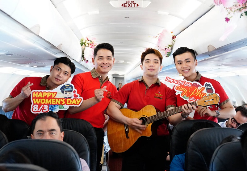 Mừng Ngày 8/3, cùng Vietjet bay khắp thế giới cùng người phụ nữ yêu thương của bạn