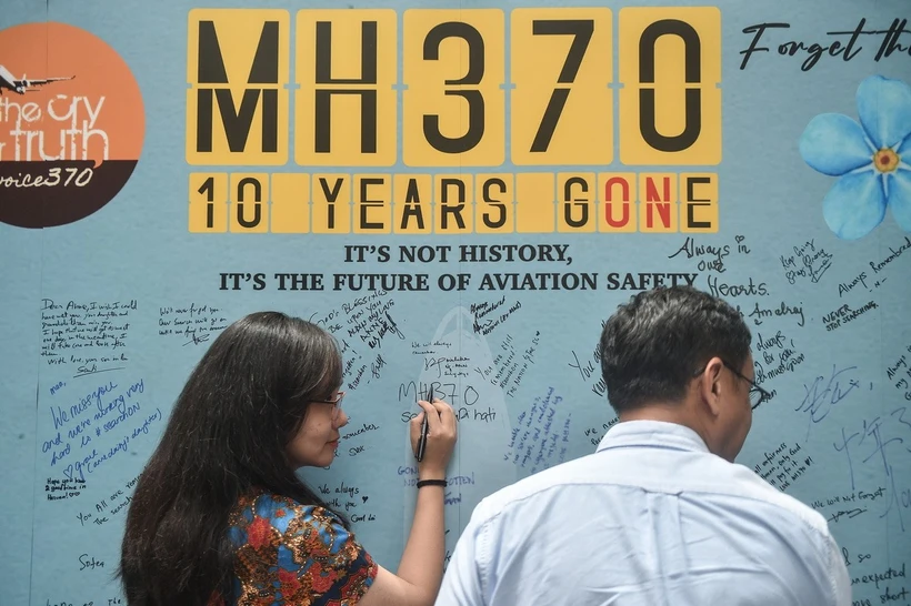 Malaysia thông báo nối lại tìm kiếm máy bay MH370