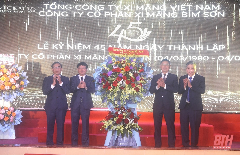 Vicem Bỉm Sơn 45 năm “Tự hào - Khát vọng vươn lên”