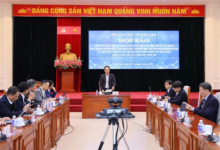 Trường đại học không đạt chuẩn bị sáp nhập hoặc giải thể