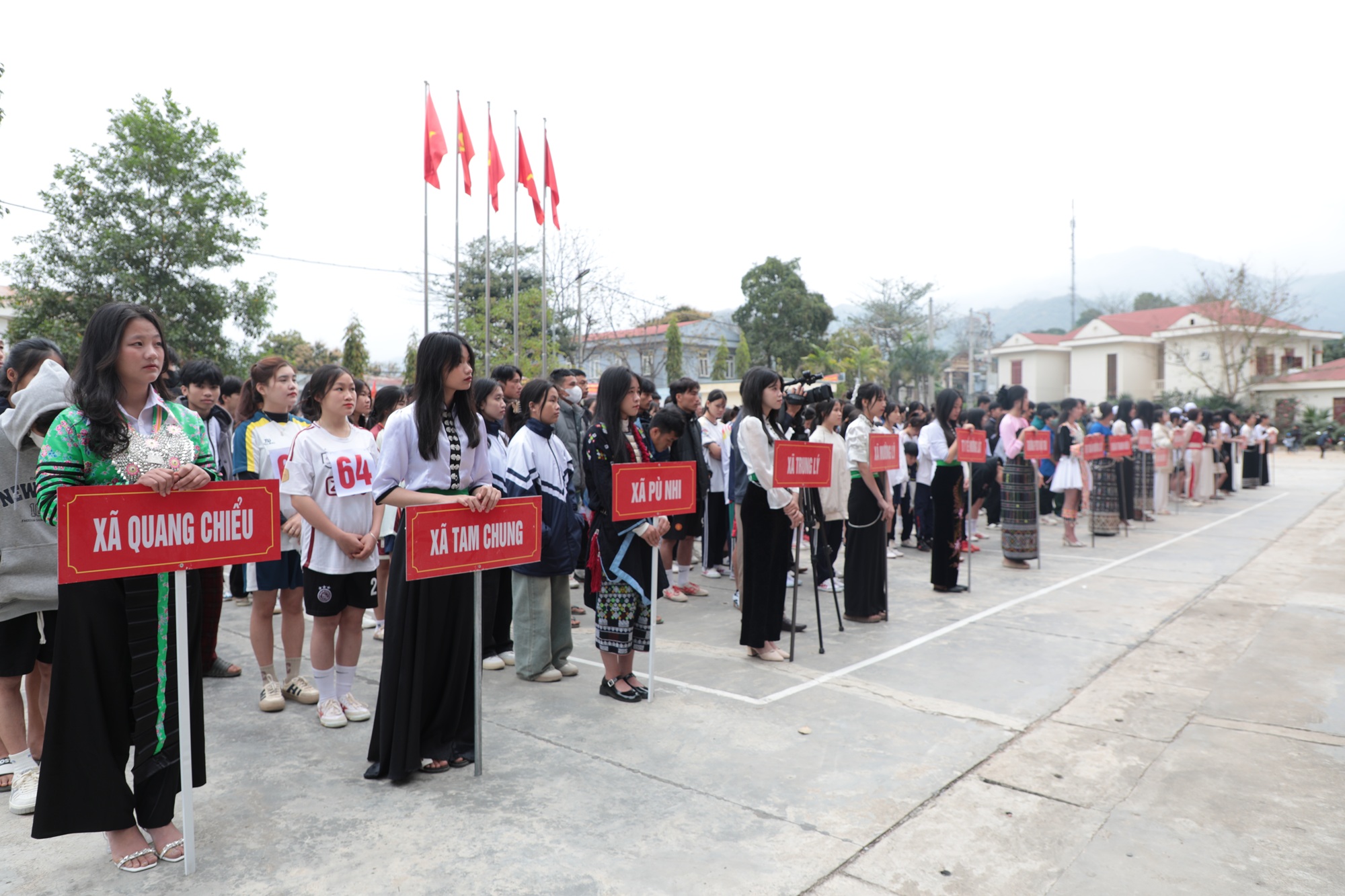 Lễ phát động “Chạy vì sức khỏe toàn dân” và Giải việt dã huyện Mường Lát năm 2025