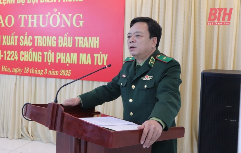 Trao thưởng thành tích trong đấu tranh chống tội phạm ma túy cho Bộ đội Biên phòng Thanh Hóa 